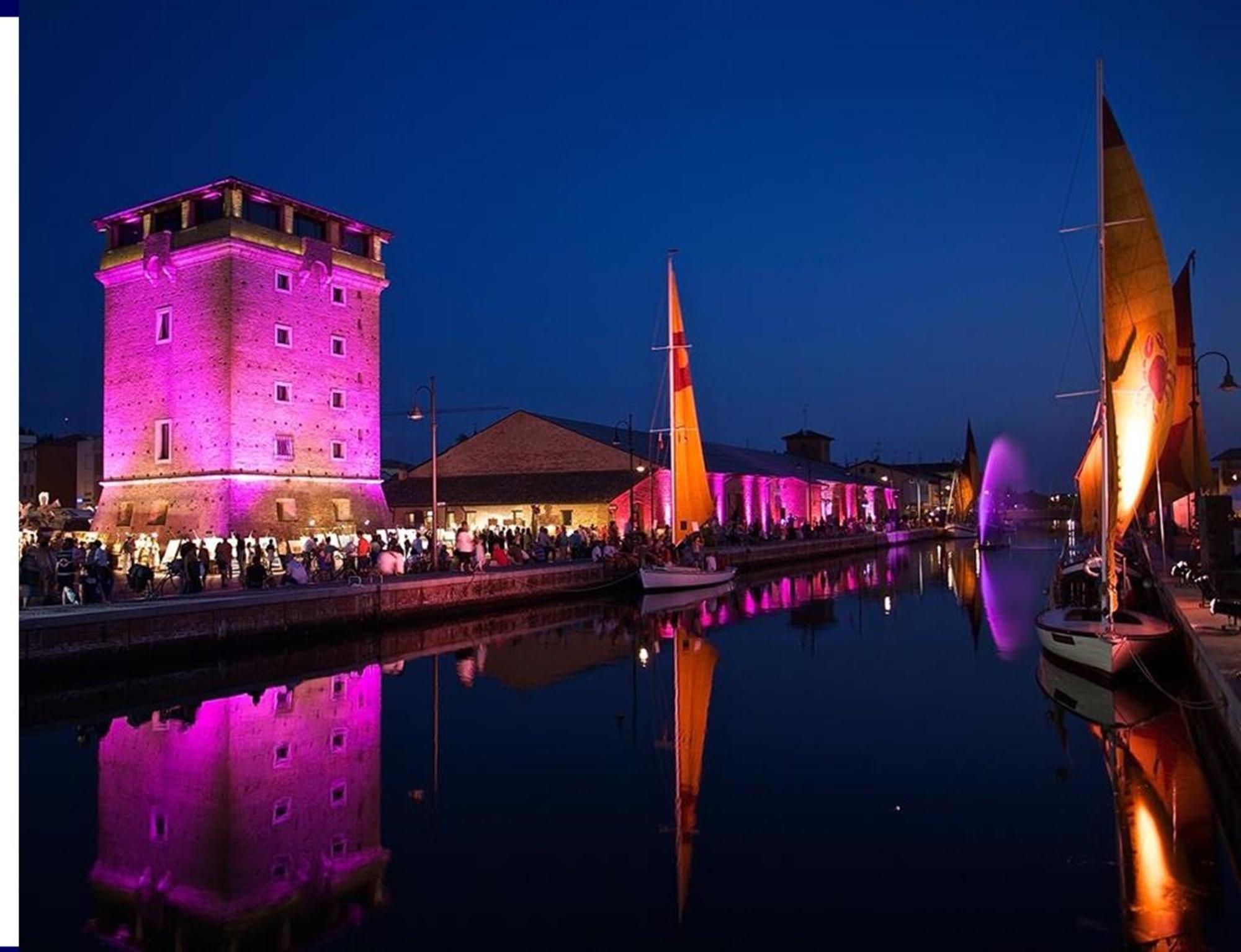 Hotel Donatella Pinarella Cervia Esterno foto