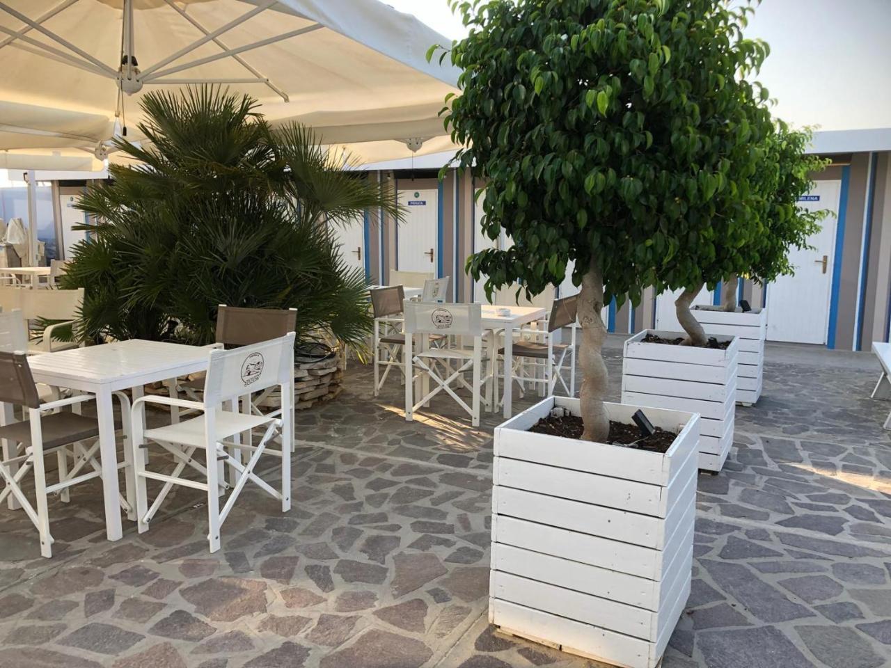 Hotel Donatella Pinarella Cervia Esterno foto