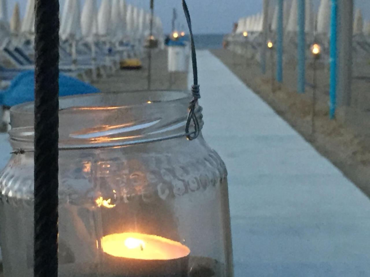 Hotel Donatella Pinarella Cervia Esterno foto